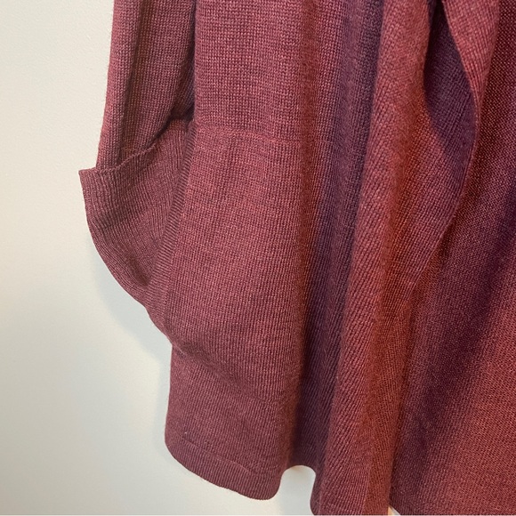 Eddie Bauer Cardigan Sweater Womens Maroon Ribbed Merino Wool Waterfall Open M - Picture 5 of 7